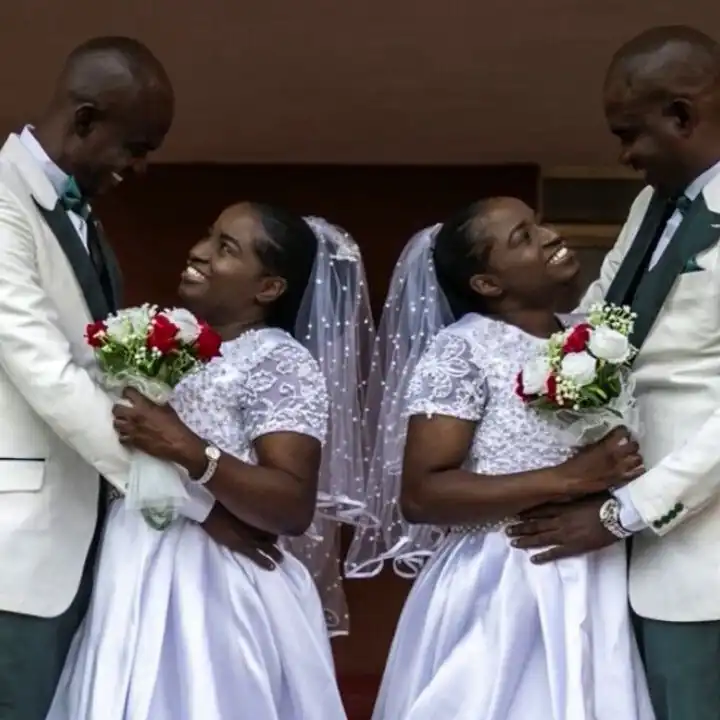 Des jumeaux épousent des jumelles au Nigeria