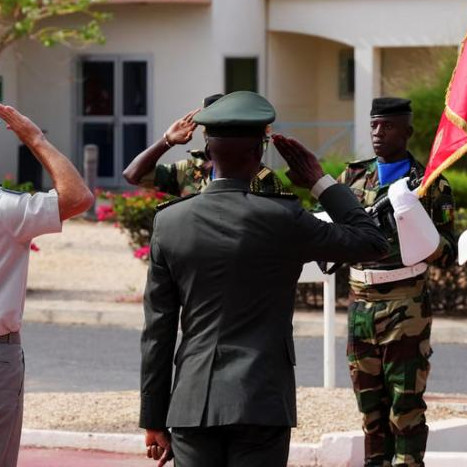 Fin de la présence militaire française au Sénégal : symbole d’un tournant historique en Afrique