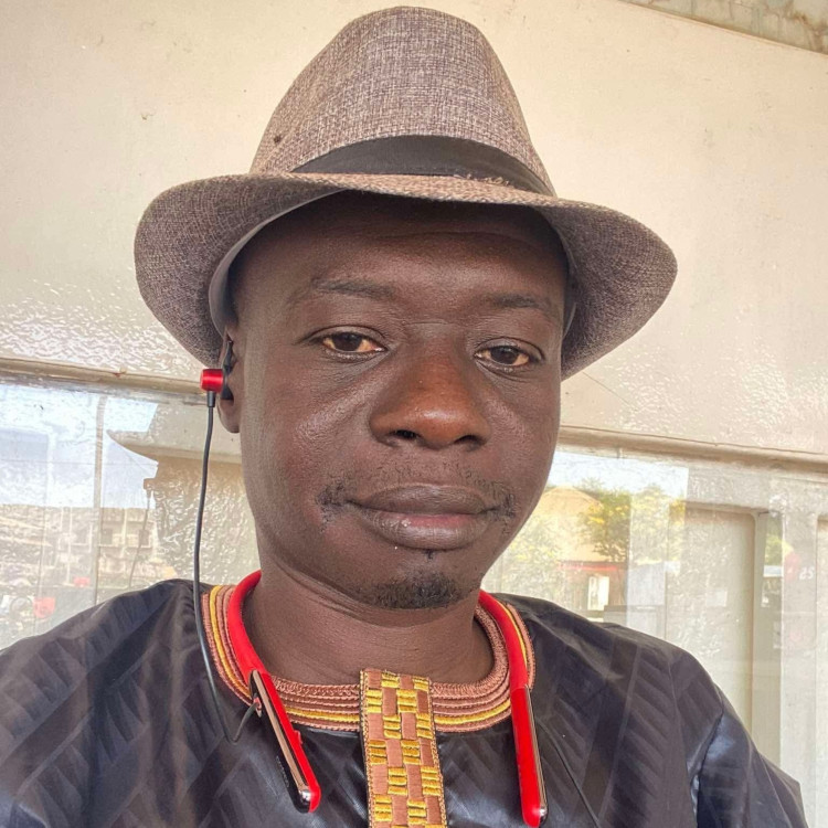 Le journaliste Adolarc Lamissia convoqué après son article sur la grève des camionneurs