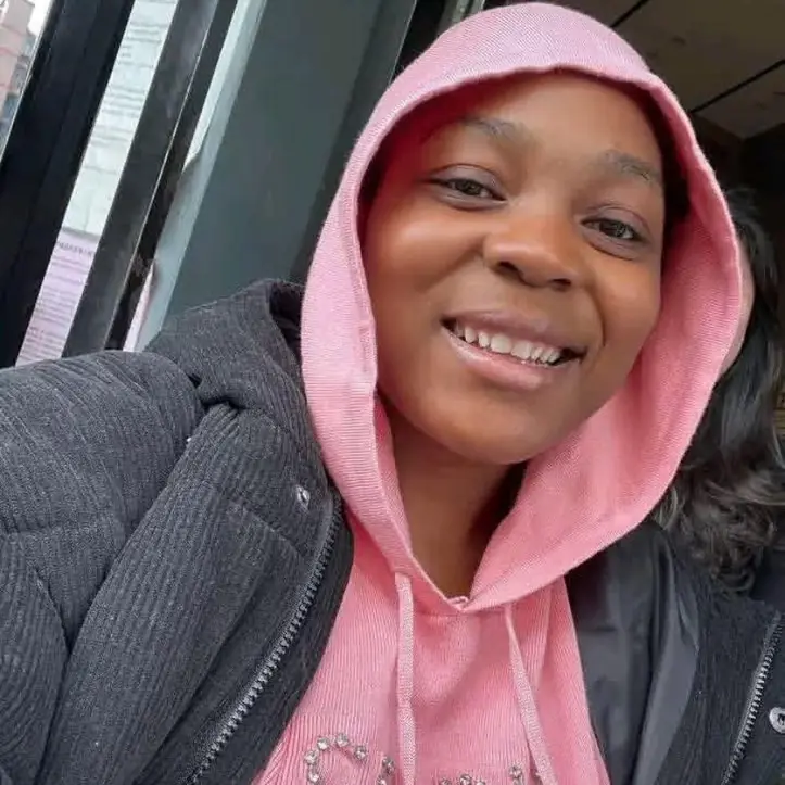 Aïcha Kamoise libérée après 6 jours : caution, interdiction de sortie et audience mardi