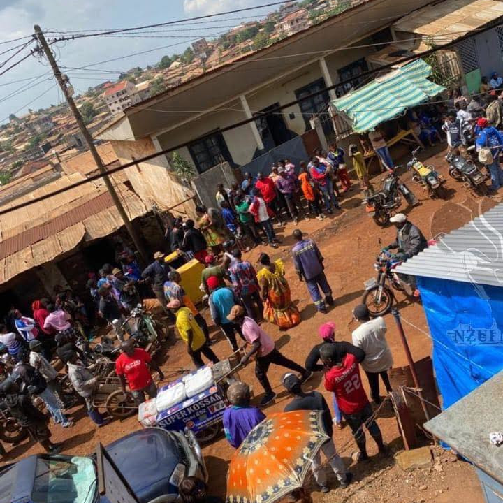 Tragédie à Bafoussam : une mère et ses enfants retrouvés morts, un survivant en urgence