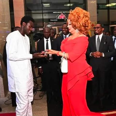 Une coupure de courant d’ENEO interrompt la cérémonie du Ballon d’Or en direct