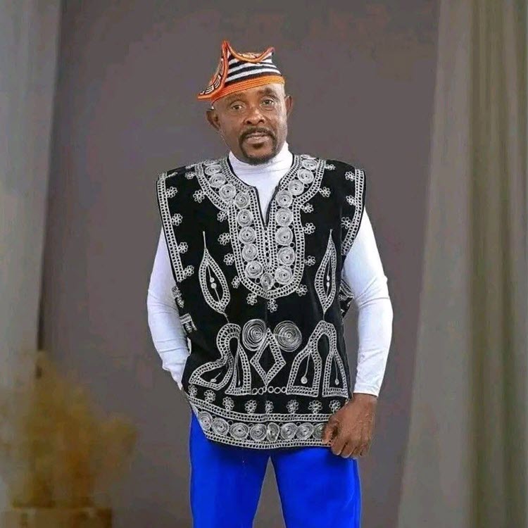 Mort d’Amumba : le choc de la disparition d’une légende de la musique camerounaise