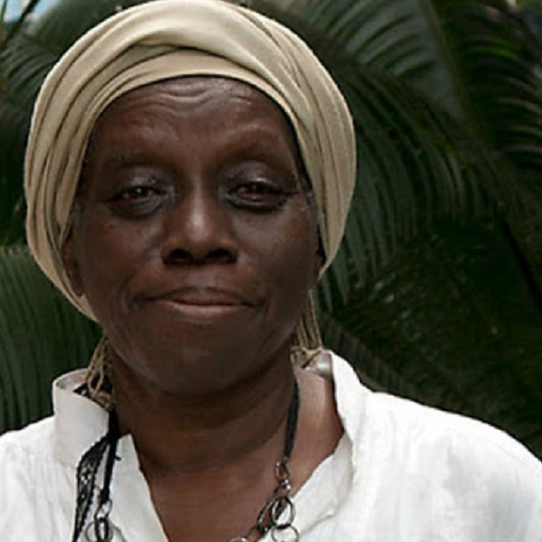 Henriette Ekwe critique l'absence d'ambition démocratique de Paul Biya