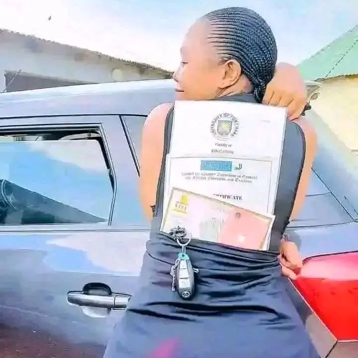 Zambie : les influenceuses troquent la danse provocante contre leurs diplômes