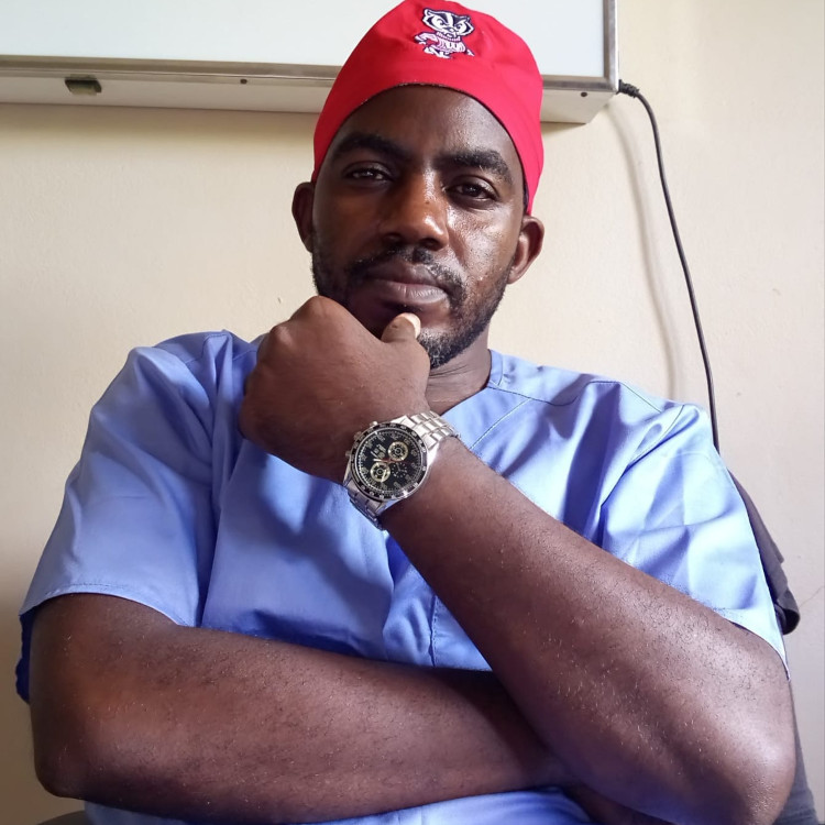 Dr Ignatius Essene : un neurochirurgien camerounais primé au niveau mondial à Dubaï