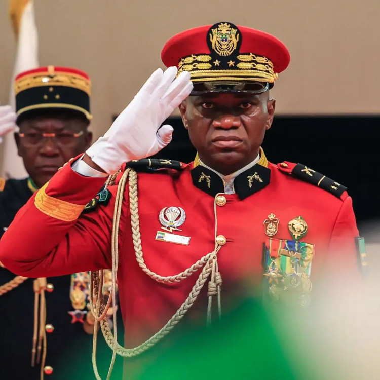 Rencontre imminente à Yaoundé : Brice Clotaire Oligui Nguema et Paul Biya en discussions cruciales