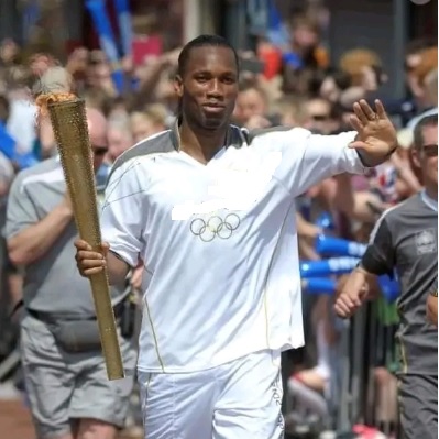 Jeux Olympiques PARIS 2024 : DIDIER DROGBA CHOISI POUR PORTER LA FLAMME OLYMPIQUE