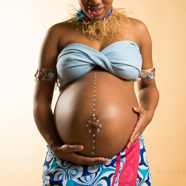 Pfizer : des essais cliniques controversés sur des femmes enceintes africaines