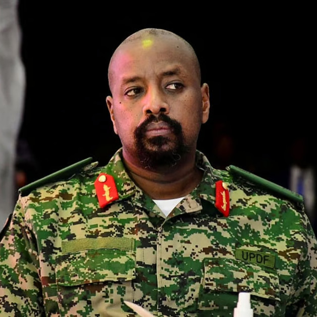 Succession en Ouganda : Yoweri Museveni Soutient Son Fils Muhoozi Kainerugaba :: UGANDA Succession en Ouganda : Yoweri Museveni Soutient Son Fils Muhoozi Kainerugaba