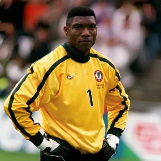 NIGÉRIA :: Peter Rufai, ancien gardien légendaire du Nigeria, s’éteint à 61 ans Peter Rufai, ancien gardien légendaire du Nigeria, s’éteint à 61 ans