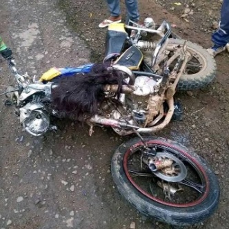 CAMEROUN :: Limbe : Le fils de Valentin Nkwain impliqué dans un accident mortel :: CAMEROON Limbe : Le fils de Valentin Nkwain impliqué dans un accident mortel