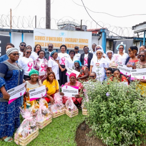 CANAL+ CAMEROUN réaffirme son engagement envers les femmes atteintes du cancer du sein :: CAMEROON CANAL+ CAMEROUN réaffirme son engagement envers les femmes atteintes du cancer du sein