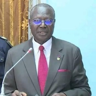 Hommage de la Comicodi à  l’honorable Daniel Kalbassou: Un grand commis la nation