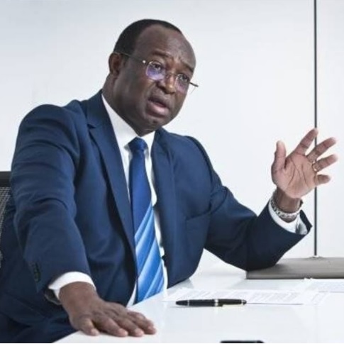 Le sombre passé de Dologuélé remet en question sa capacité à gouverner le pays