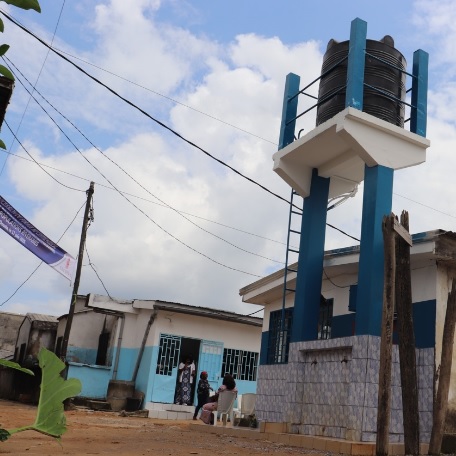 AGL CAMEROUN apporte UN FORAGE comme solution à la pénurie D’EAU à  DIBOUM II Douala
