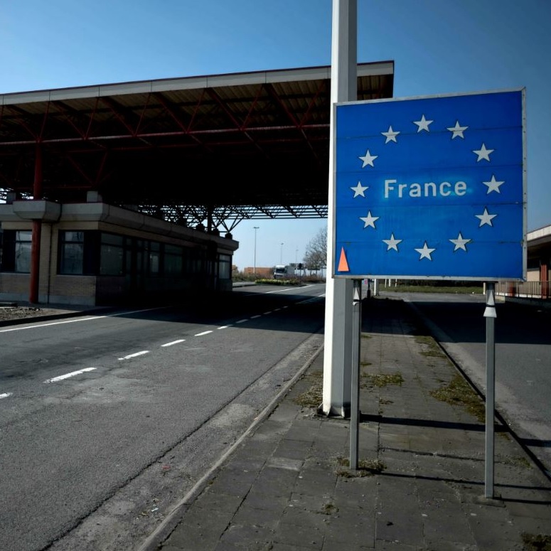Meeting du Pr Maurice Kamto du 31 mai à Paris: N'oubliez pas votre vignette pour rouler en France Meeting du Pr Maurice Kamto du 31 mai à Paris: N'oubliez pas votre vignette pour rouler en France