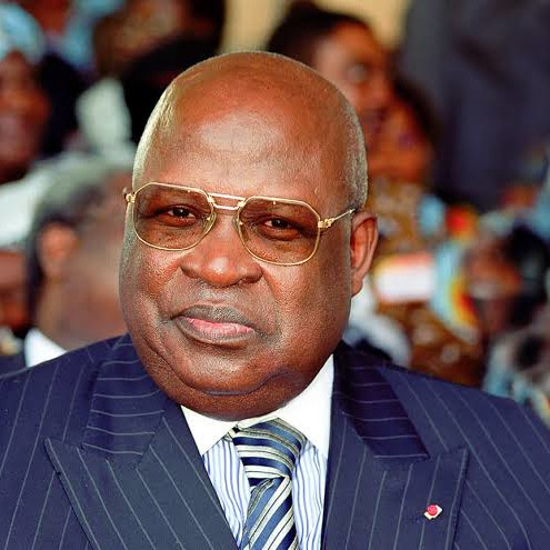 CAMEROUN :: Louis Yinda, ancien DG de la Sosucam et Archiduc de Ngompem, décède à 85 ans :: CAMEROON Louis Yinda, ancien DG de la Sosucam et Archiduc de Ngompem, décède à 85 ans