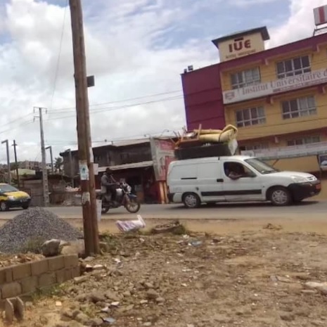 CAMEROUN :: Makepe : Une femme incendie son compagnon, soupçonné d’infidélité :: CAMEROON Makepe : Une femme incendie son compagnon, soupçonné d’infidélité
