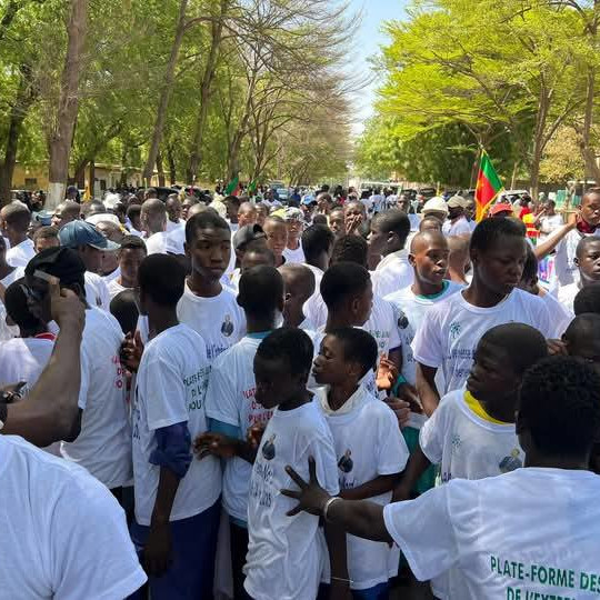 CAMEROUN :: Mobilisation de mineurs à Maroua : les questions éthiques autour d’un meeting politique de soutien :: CAMEROON Mobilisation de mineurs à Maroua : les questions éthiques autour d’un meeting politique de soutien
