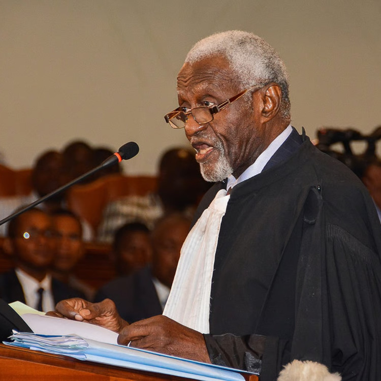 Me YONDO Black : pourquoi refuser d’accompagner Paul Biya vers un scrutin sans légitimité