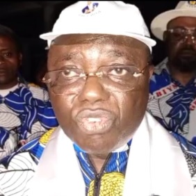 Mobilisation dans le NOSO : Okie Johnson stabilise Nguti pour le plébiscite de Biya