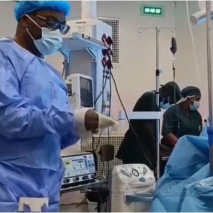 Chirurgie à haut risque : l’Hôpital Général de Yaoundé réussit sa 18ᵉ transplantation rénale