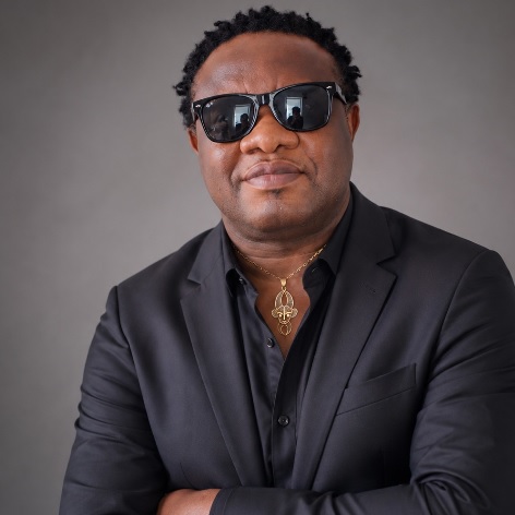DJ Ballas:L’artiste-musicien qui assume son authenticité africaine