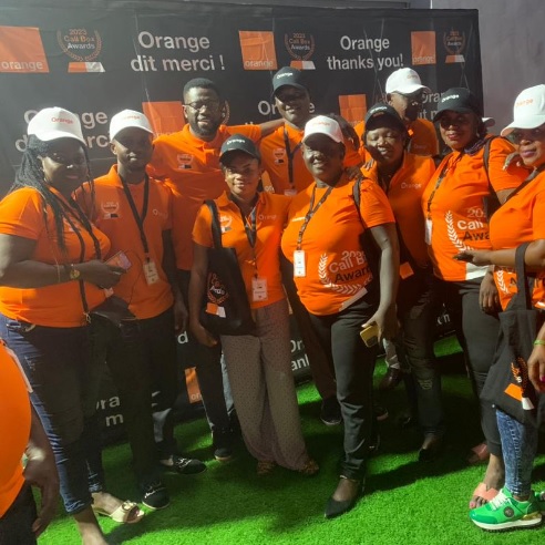 Orange Cameroun récompense les meilleurs call boxeurs. :: CAMEROON Orange Cameroun récompense les meilleurs call boxeurs.