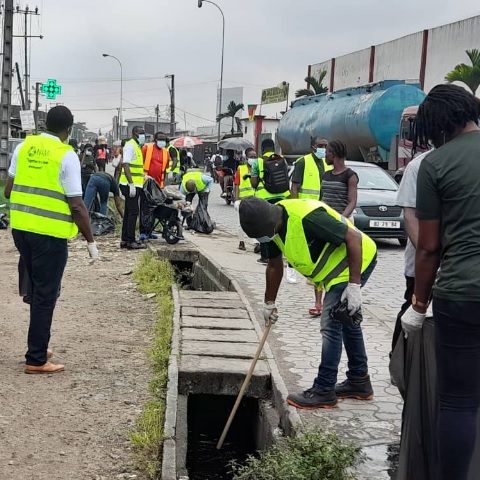 Journée mondiale du nettoyage:Nestlé Cameroun,Namé Recycling s'engagent pour un environnement sain :: CAMEROON Journée mondiale du nettoyage:Nestlé Cameroun,Namé Recycling s'engagent pour un environnement sain