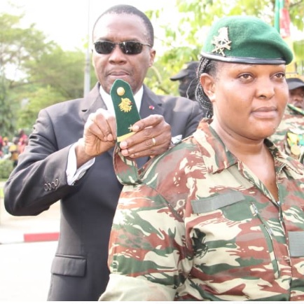 CAMEROUN :: Forces de défense : Le Mindef honore les personnels promus de la garnison militaire de Douala ce 1er :: CAMEROON Forces de défense : Le Mindef honore les personnels promus de la garnison militaire de Douala ce 1er