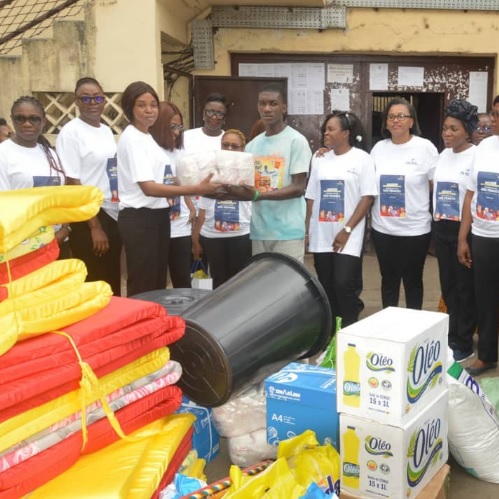 Journée Internationale de la femme : Les dames de AGL et SOCOPAO Cameroun au chevet des prisonniers