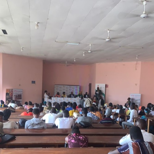 Fête de la jeunesse au Cameroun : la Cwbla pour impulser l’entrepreneuriat chez la jeune étudiante