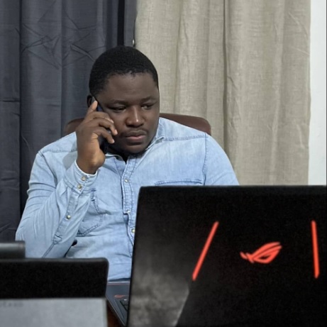 CAMEROUN :: Trajectoire :Franck Olivier Tchakounté : Un leader inspirant pour sa génération. :: CAMEROON Trajectoire :Franck Olivier Tchakounté : Un leader inspirant pour sa génération.