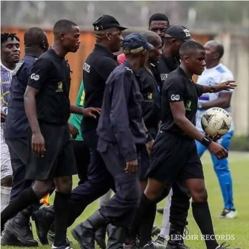 CAMEROUN :: Ligue régionale du Littoral : Les arbitres bloquent le démarrage de la phase préliminaire retour :: CAMEROON Ligue régionale du Littoral : Les arbitres bloquent le démarrage de la phase préliminaire retour