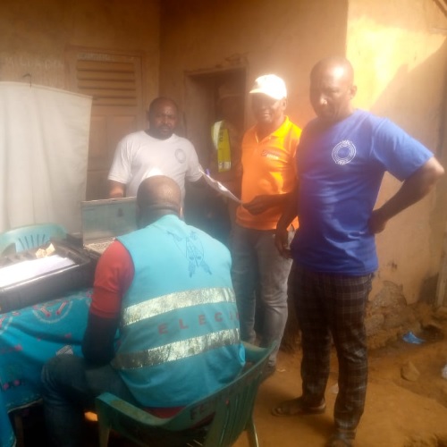 Inscription sur les listes électorales : Harold Nkoudou mobilise des milliers de personnes à Kekem