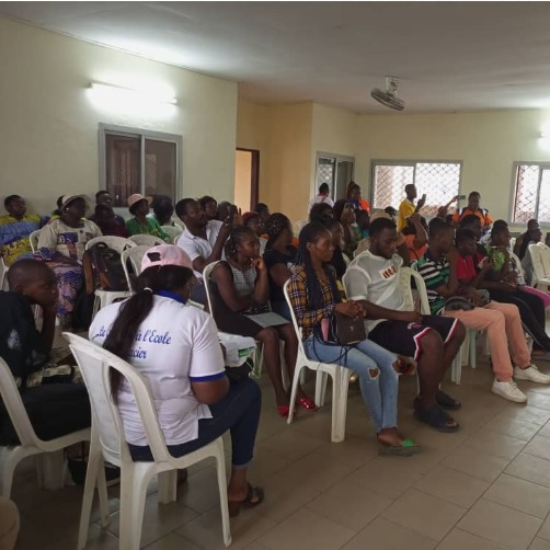 :: Douala : Horizon Femmes propose un Théâtre communautaire sur les droits fonciers des femmes Douala : Horizon Femmes propose un Théâtre communautaire sur les droits fonciers des femmes