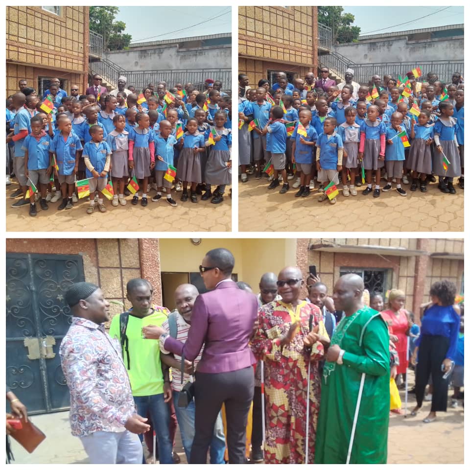 CAMEROUN :: La sénatrice MAMY NYANGA offre des ordinateurs aux handicapés visuels du CJARC de Coco Bertin :: CAMEROON La sénatrice MAMY NYANGA offre des ordinateurs aux handicapés visuels du CJARC de Coco Bertin