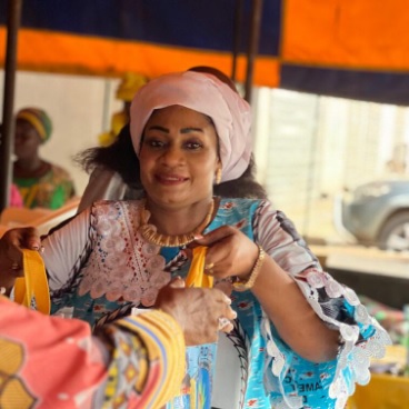 CAMEROUN :: 39 ème JIF:Yaou Aissatou félicite Virginie Ngah ( adjoint maire Yaoundé 6) pour les activités menées :: CAMEROON 39 ème JIF:Yaou Aissatou félicite Virginie Ngah ( adjoint maire Yaoundé 6) pour les activités menées