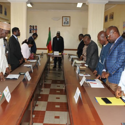 CAMEROUN :: CDHC:Ce qu'il faut retenir de la réunion de remobilisation organisée par le Pr James Mouangue Kobila :: CAMEROON CDHC:Ce qu'il faut retenir de la réunion de remobilisation organisée par le Pr James Mouangue Kobila