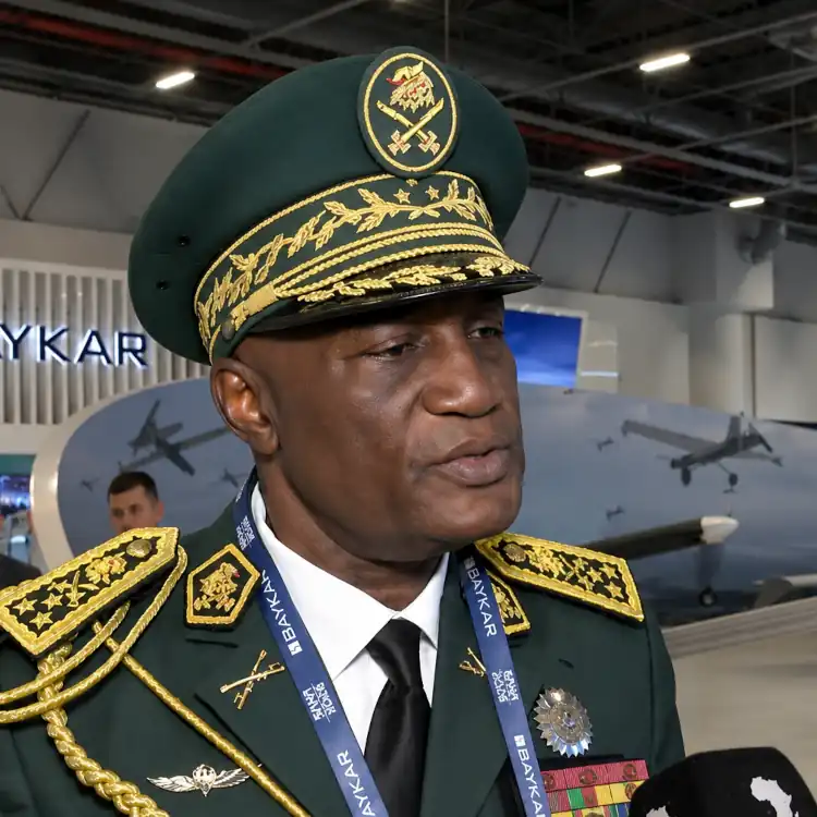 Hippolyte Ebaka, l'homme fort de l'armée camerounaise