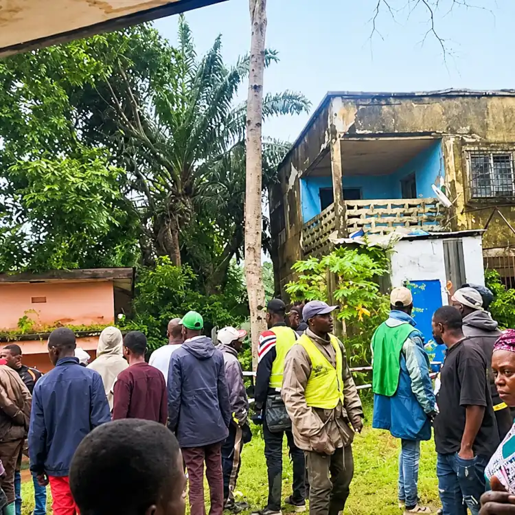Kribi : un immeuble s'effondre, 2 morts dont une lycéenne de 17 ans