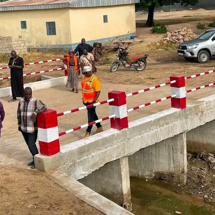 Mokolo : le pont qui change la vie de tout un quartier