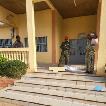 CAMEROUN :: Ngaounderé 3: Le maire poignardé à la sous-préfecture :: CAMEROON Ngaounderé 3: Le maire poignardé à la sous-préfecture