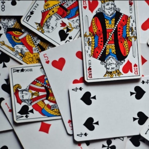 MONDE ENTIER :: Maîtrisez l'art des jeux de cartes : Du solitaire au spider, les secrets dévoilés :: WORLD Maîtrisez l'art des jeux de cartes : Du solitaire au spider, les secrets dévoilés