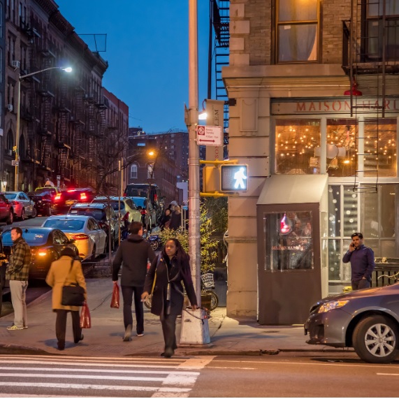 ÉTATS-UNIS :: Balade de la rédaction de Camer.be dans le quartier du 237 de New York aux Usa :: UNITED STATES Balade de la rédaction de Camer.be dans le quartier du 237 de New York aux Usa