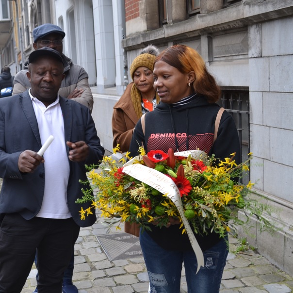 BELGIQUE :: Semaine des martyrs :Une gerbe de fleurs fait paniquer le personnel l'ambassade du Cameroun :: BELGIUM Semaine des martyrs :Une gerbe de fleurs fait paniquer le personnel l'ambassade du Cameroun