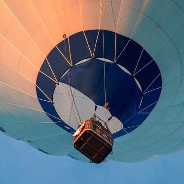 MONDE ENTIER :: Quand et comment choisir une Montgolfière publicitaire ? :: WORLD Quand et comment choisir une Montgolfière publicitaire ?