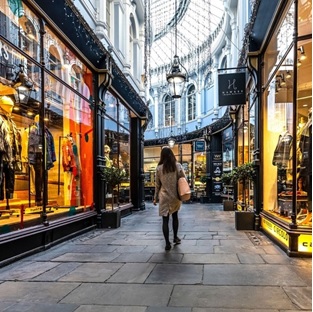MONDE ENTIER :: Les tendances shopping de la rentrée : où trouver des pièces uniques et abordables :: WORLD Les tendances shopping de la rentrée : où trouver des pièces uniques et abordables
