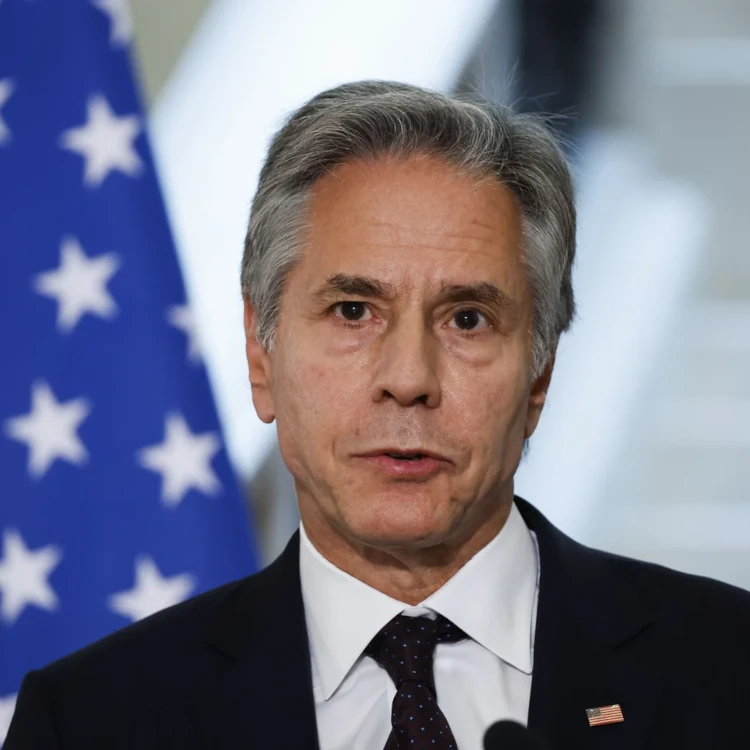 Blinken accuse Israël d’avoir fait chanter Trump via les dossiers Epstein pour attaquer l’Iran